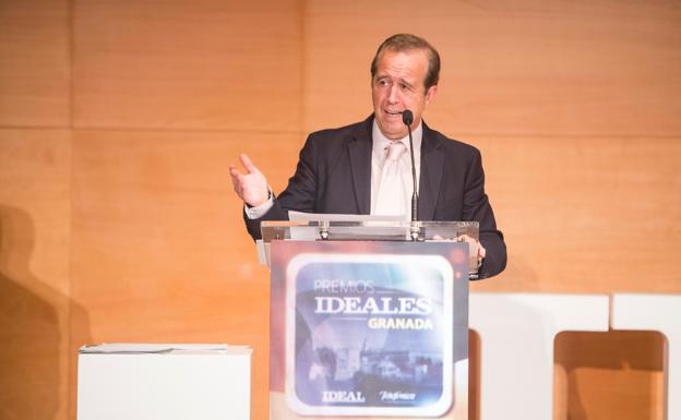 La gran noche de los Premios IDEALES homenajea a cinco «faros» para Granada