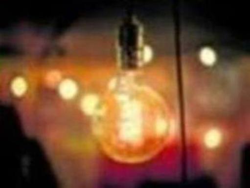 Las ciudades aprovechan el ahorro de las nuevas bombillas para multiplicar su decoración navideña