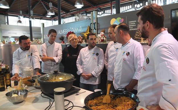 'Fideos aparte' y 'papaviejos', las últimas recetas de Almería 2019