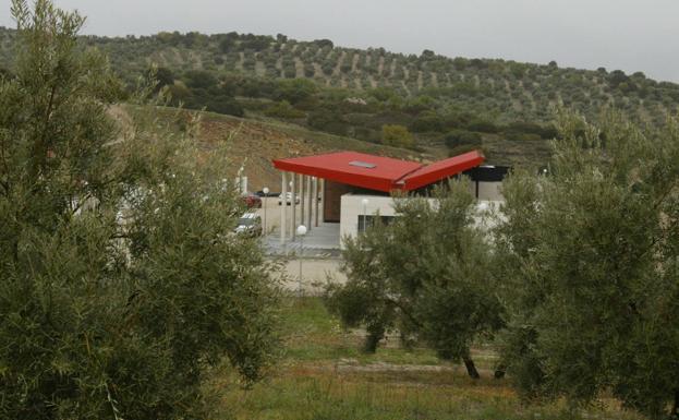 El Ayuntamiento de Noalejo paraliza una obra acusando a la Junta de Andalucía de «carecer de licencia»