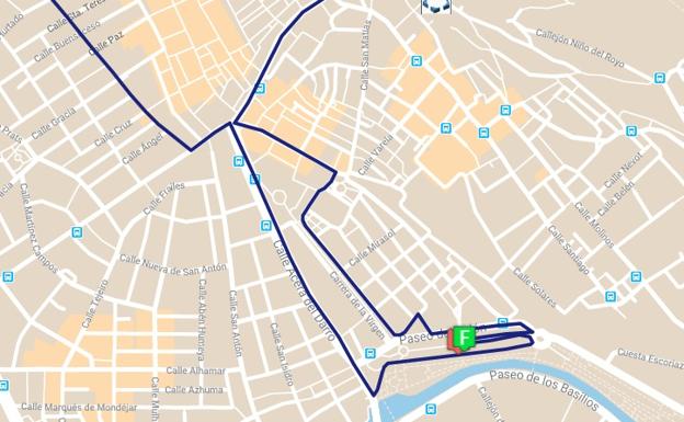 Media Granada cortada al tráfico desde la tarde por la Carrera Nocturna: ¿por dónde no podrás pasar con el coche y en el bus?
