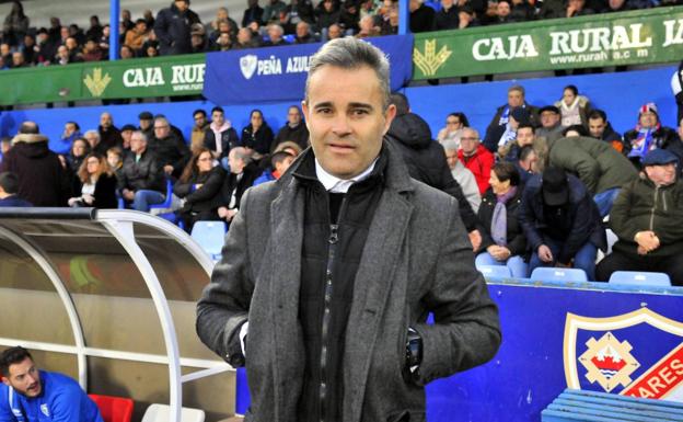 Juan Arsenal: «Me siento orgulloso de ser entrenador del Linares»