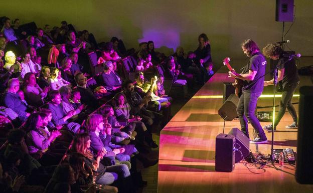 El rock es cosa de niños en el Falla