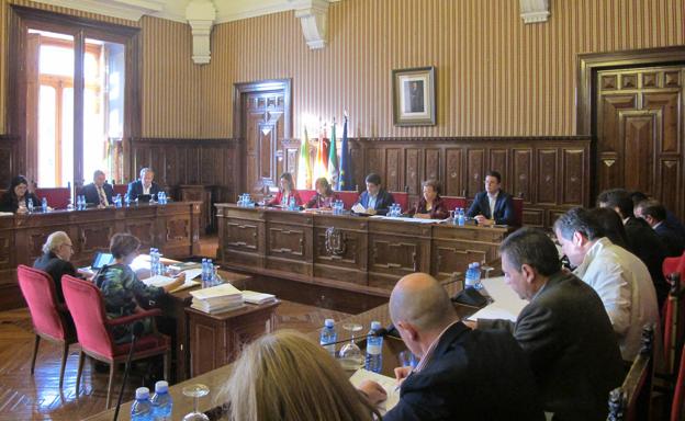 4,6 millones en ayudas a los municipios ante la escasa cosecha de aceituna