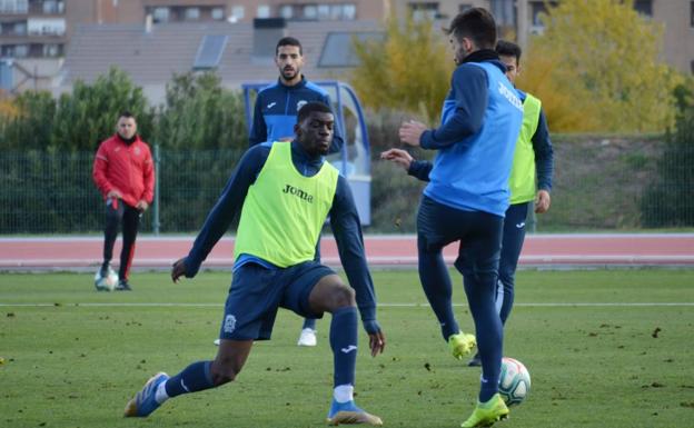 Nteka es el objetivo para la delantera