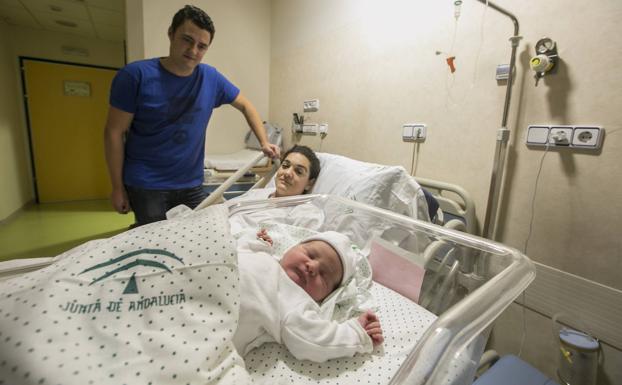 Vega, la primera bebé granadina del 2020