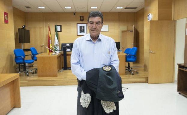 «Si los Reyes han dejado un móvil a vuestros hijos sabed que puede ser una droga o un arma para cometer delitos»