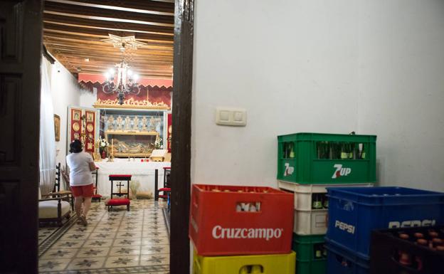 Una momia santa en la trastienda de un asador granadino