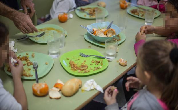 Acuerdo para restablecer el servicio de comedores, tras tres meses suspendidos
