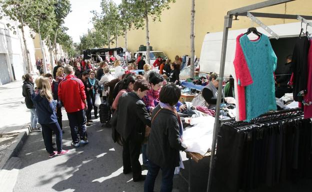 Comprar en el mercadillo está 'de moda' en Jaén