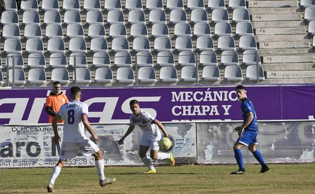 Javilillo sufre un esguince en el ligamento de la rodilla y será baja durante varias semanas