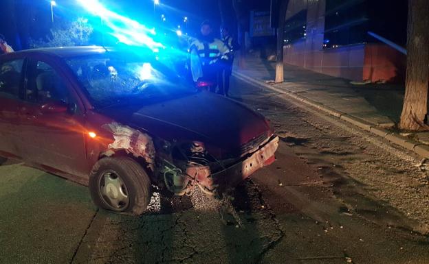 Un conductor da positivo en alcohol y drogas tras chocar contra una farola en Jaén