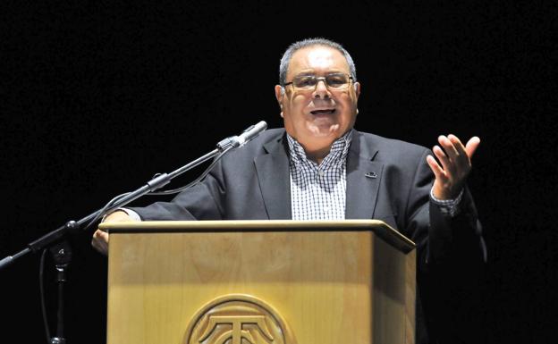 Viedma seguirá presidiendo la Federación de Peñas