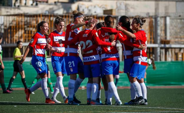 Golpe de autoridad del Femenino ante el Cáceres (7-0)