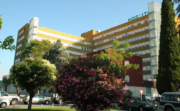 Cuatro personas resultan heridas en la colisión de una furgoneta y un turismo en Jaén