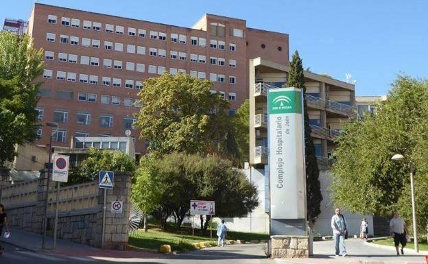 Una mujer da a luz a las puertas del hospital en Jaén