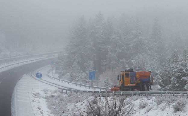 Aviso naranja por nevadas en la provincia de Almería