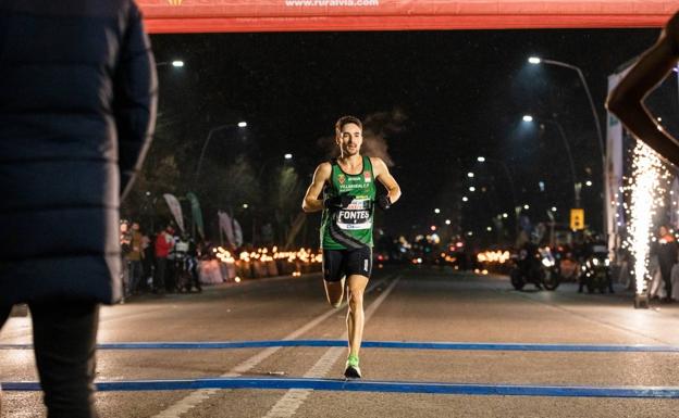 Ignacio Fontes acaba quinto en la mítica carrera urbana Noche de San Antón de Jaén