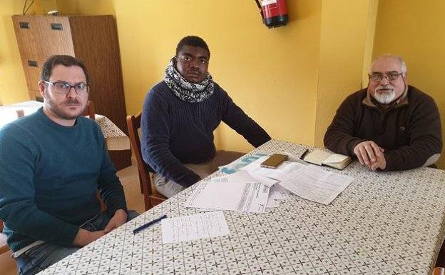 El temporero apuñalado por su patrón es dado de alta en la Seguridad Social