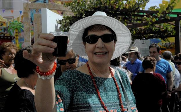 La Fuente del Vino de Cádiar manará gratuitamente caldo del terruño durante las fiestas
