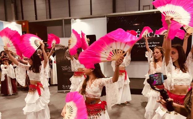 Pasacalles de las Fiestas del Medievo de Sabiote y las Íbero Romanas de Linares, en Fitur