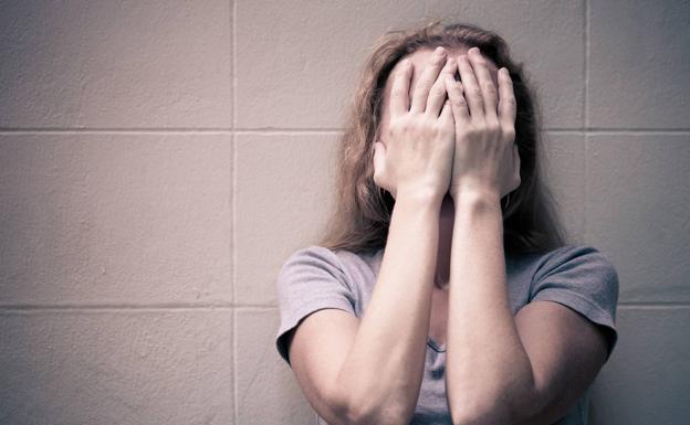 Juzgan a un hombre por tratar de asfixiar a su mujer en Jaén