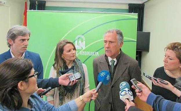 Convocado el primer acto de protesta contra Membrado y Rodríguez