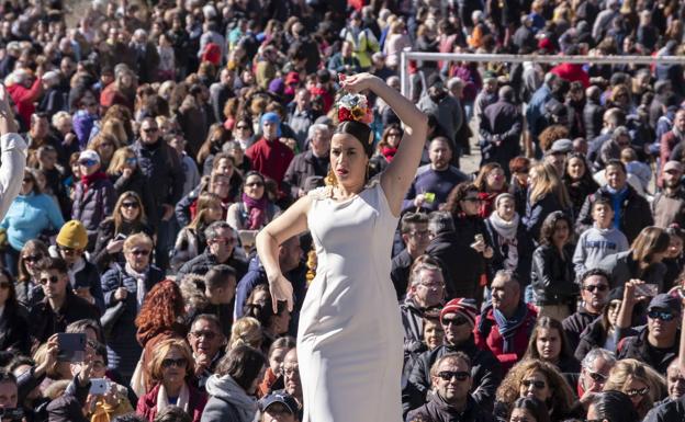 4.500 salaíllas y una tonelada de habas para la romería de San Cecilio este domingo en Granada