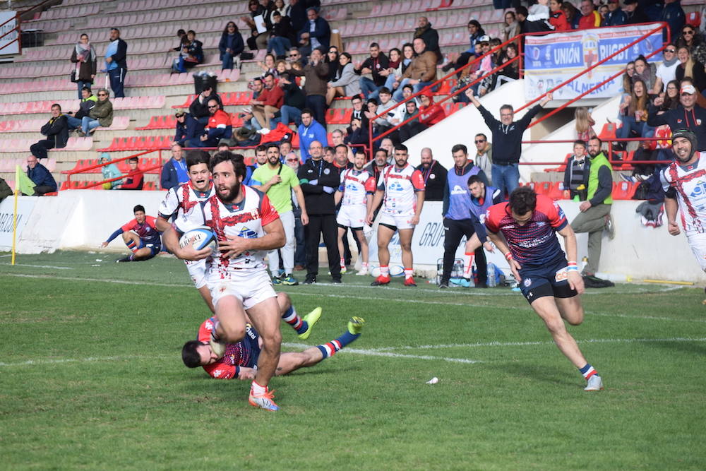 UR Almería Playcar tiene derbi para tocar techo y para romperlo