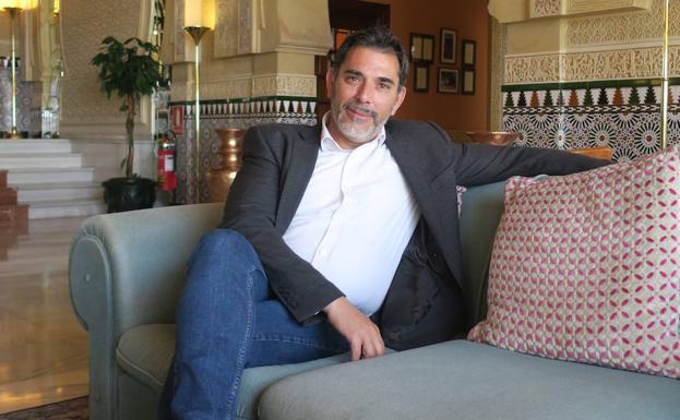 Víctor del Àrbol: «Viajaría al mundo en el que las aventuras aún eran posibles»