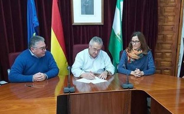 El PSOE lleva adelante su moción de censura en Gérgal pero se queda solo en la votación