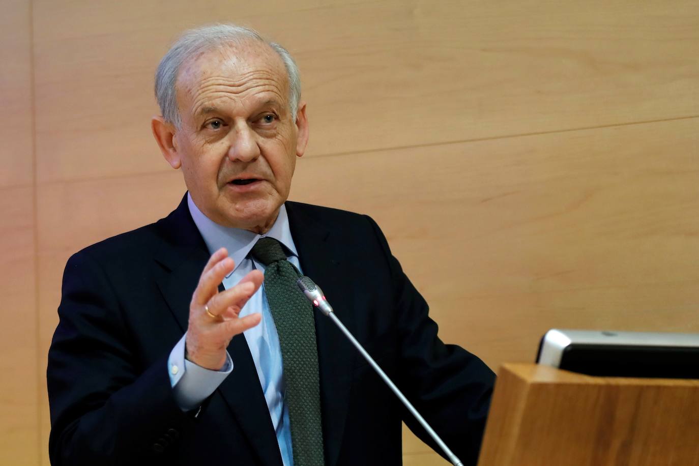 «No veo posible que haya jueces robots, podrán ser un apoyo pero también tienen sus riesgos»