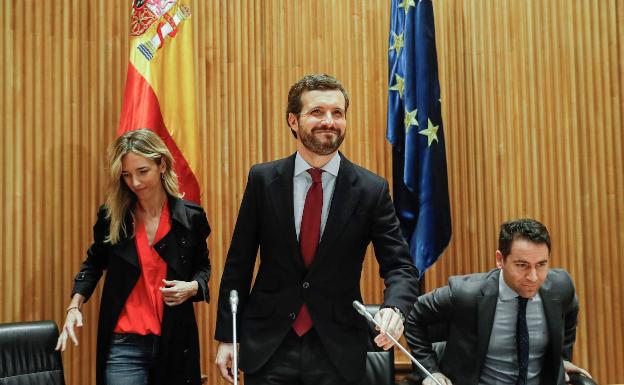 Casado avisa con los tribunales si el Gobierno cede ante Torra