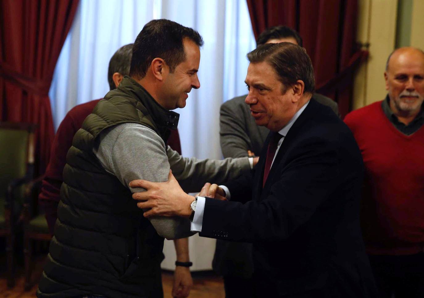 Los organizaciones agrarias muestran su «descontento» tras la reunión con el ministro