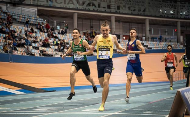 Ignacio Fontes gana en la Copernicus Cup con marca personal