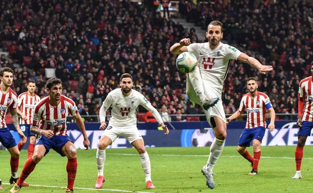 Competitivo hasta repleto de extras