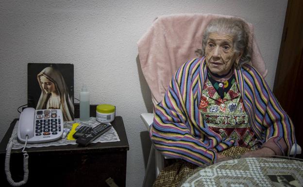 La soledad de la última vecina de la Corrala de Santiago