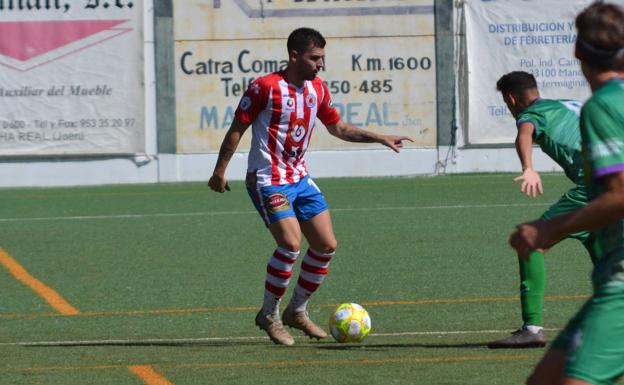 La faceta goleadora del Torredonjimeno y la escasez del Mancha Real, frente a frente