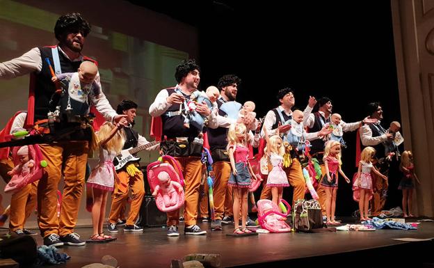 La final del Carnaval de Almería llega hoy al Maestro Padilla y da inicio a las actividades en la calle