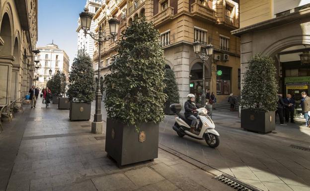La calle Ganivet mudará de 'piel' después de Semana Santa