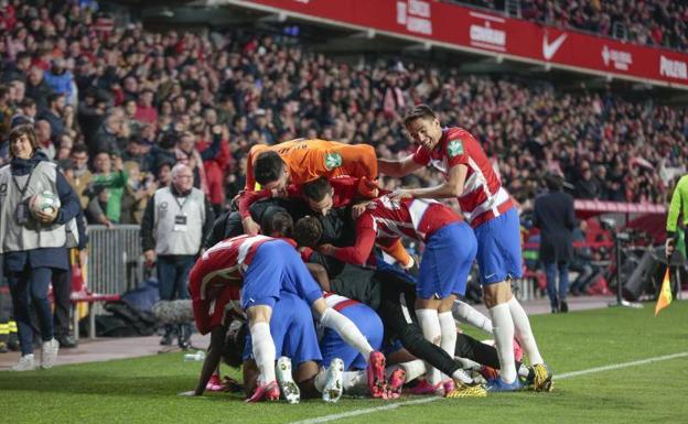 Almería, Levante y Sporting sufrieron otra reacción del Granada en el alargue