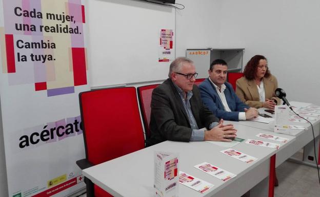 Más de un millar de víctimas de violencia de género demanda empleo en la provincia