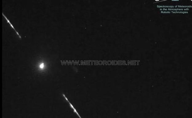 Una impresionante bola de fuego procedente de un asteroide alerta al sur de España