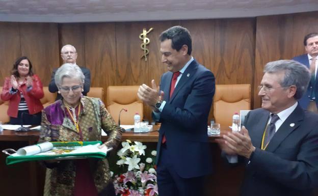 La jienense María Castellano, medalla de Andalucía con el futbolista Joaquín o la cantante Vanesa Martín