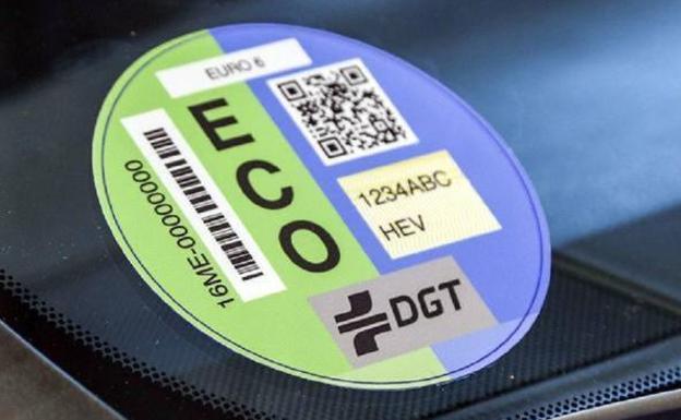 «Las etiquetas medioambientales de la DGT están obsoletas»