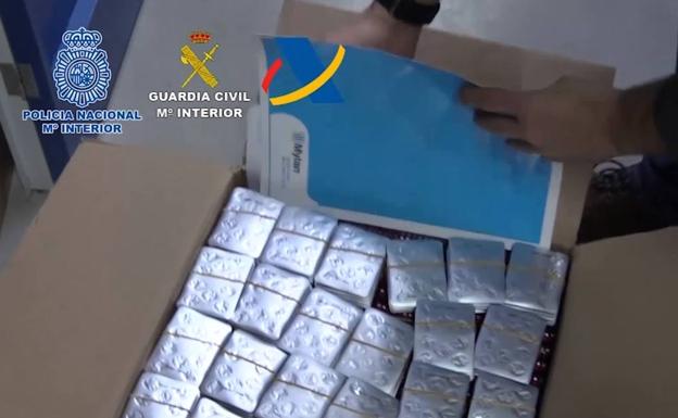 Tráfico ilegal de medicamentos: 47 detenidos por introducir falsa Viagra desde Malasia