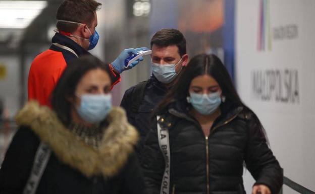 La psicosis del coronavirus deja a los alérgicos sin mascarillas al comienzo de la temporada