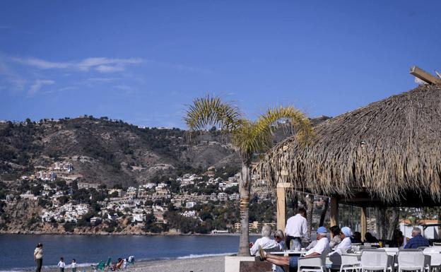 Los hoteles de la Costa estarán casi al completo en el primer puente del año