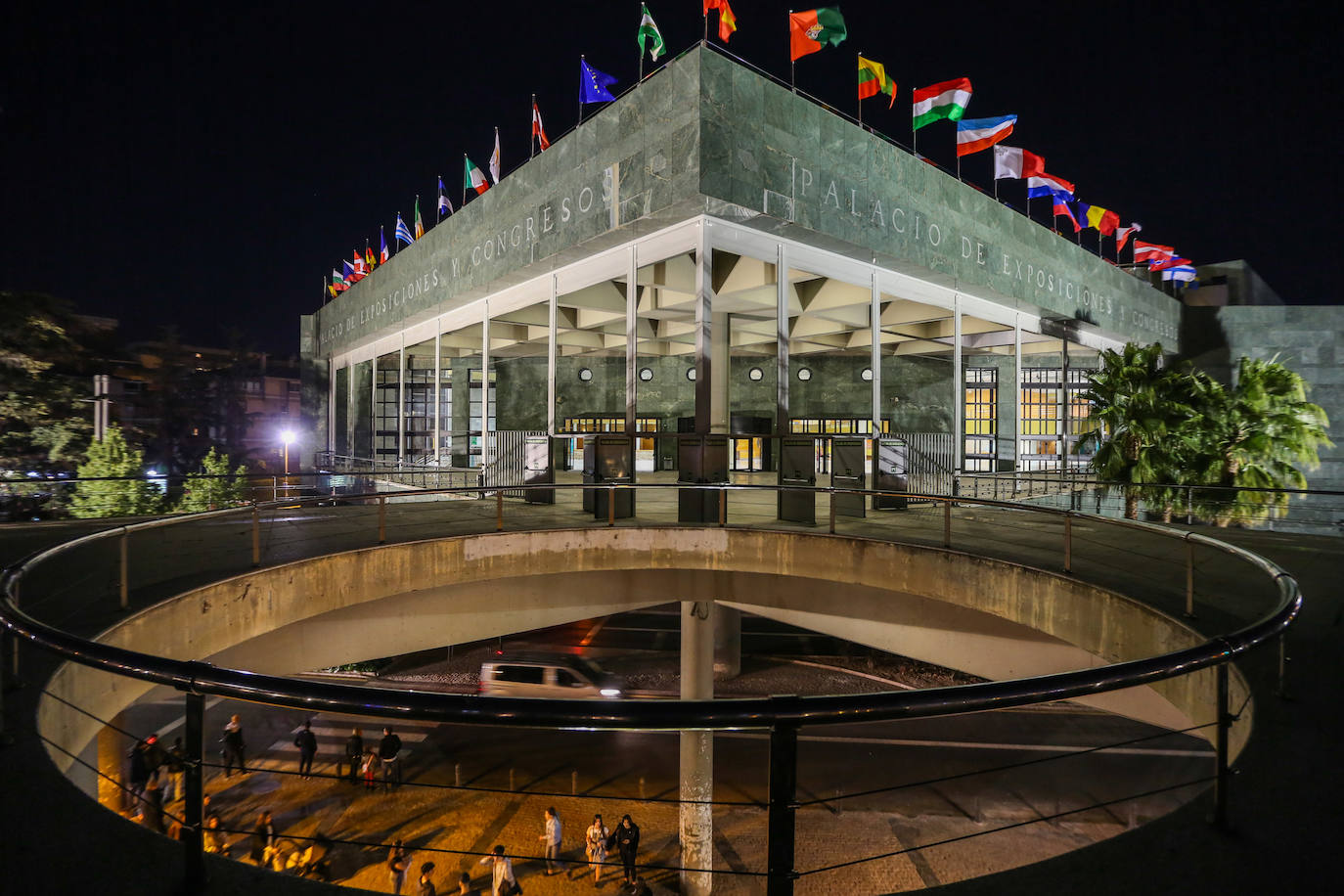 El Palacio de Congresos renueva su iluminación para Granada 2031