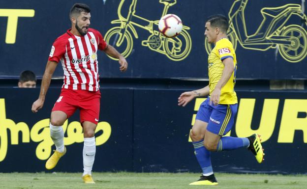 El Almería sólo ha sacado dos puntos en Segunda en Cádiz